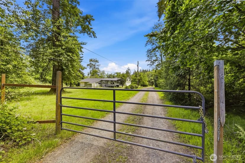 Property photo for 3325 44th Street Ct, Tacoma photo 23