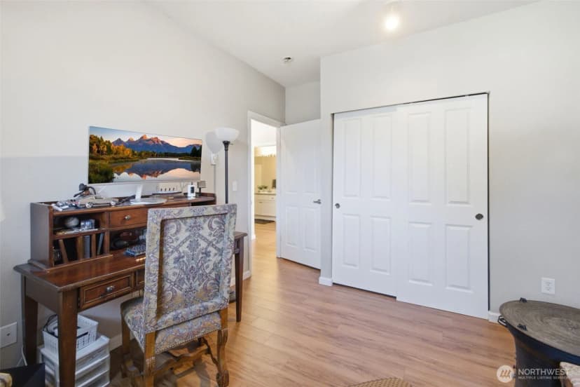 Property photo for 1500 S 18th Street #k102, Renton photo 13