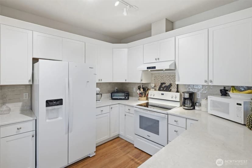 Property photo for 1500 S 18th Street #k102, Renton photo 5