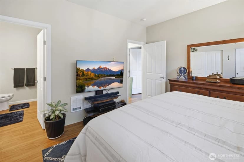 Property photo for 1500 S 18th Street #k102, Renton photo 9