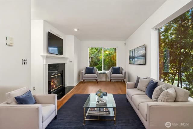 Property photo for 3222 21st Avenue W #a, Seattle photo 5