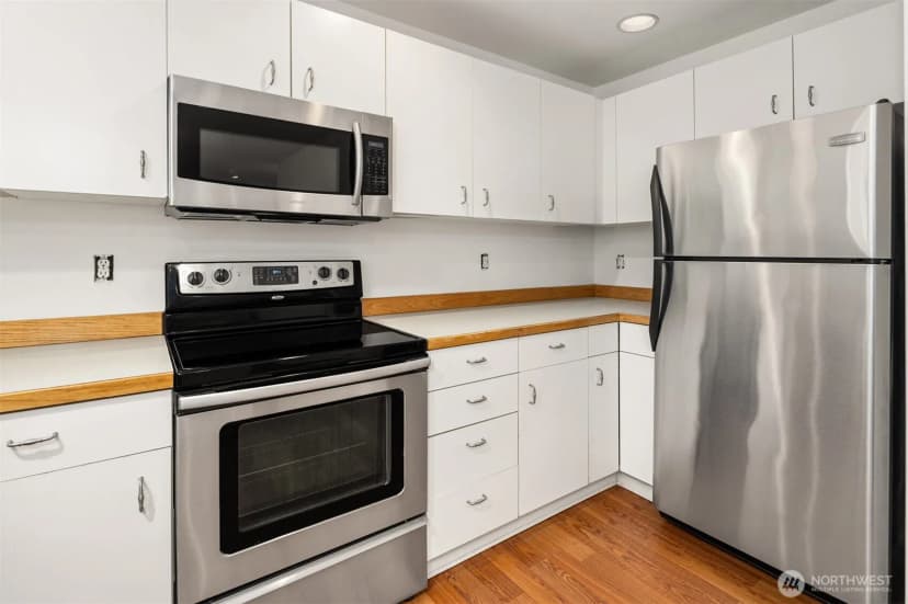 Property photo for 3222 21st Avenue W #a, Seattle photo 24