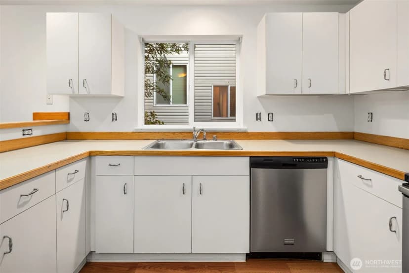 Property photo for 3222 21st Avenue W #a, Seattle photo 22