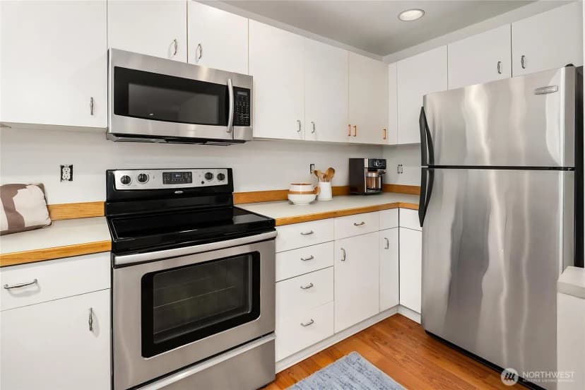 Property photo for 3222 21st Avenue W #a, Seattle photo 7