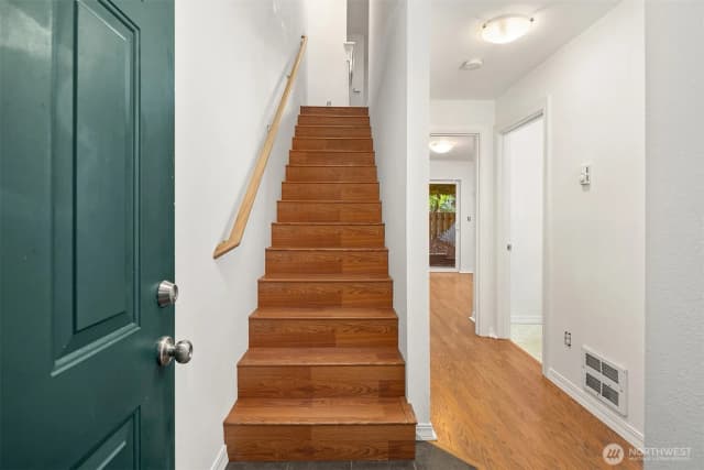 Property photo for 3222 21st Avenue W #a, Seattle photo 4