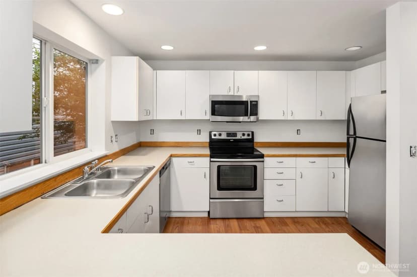 Property photo for 3222 21st Avenue W #a, Seattle photo 26