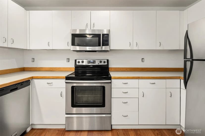 Property photo for 3222 21st Avenue W #a, Seattle photo 25