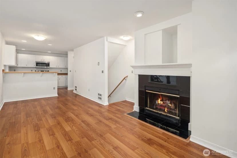 Property photo for 3222 21st Avenue W #a, Seattle photo 18