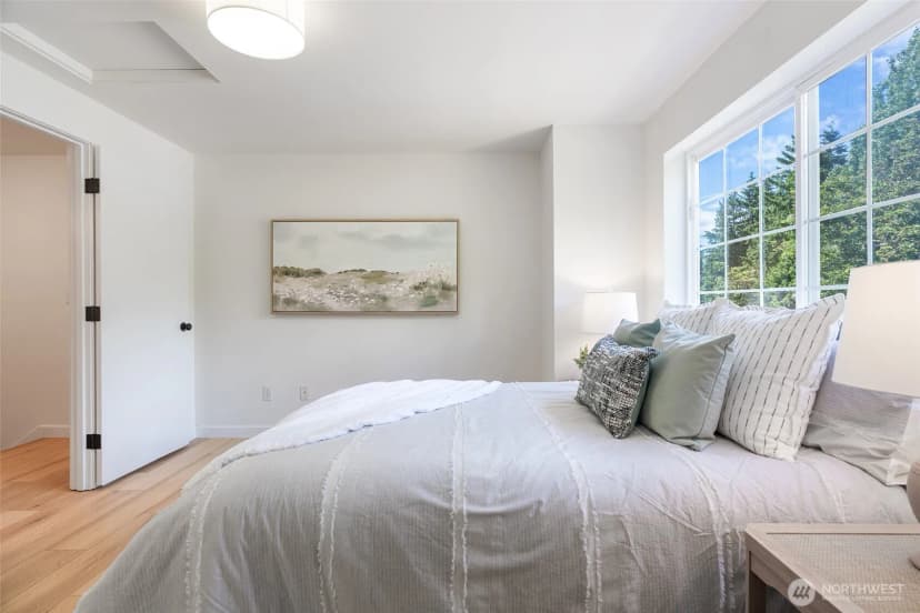 Property photo for 14534 12th Avenue Ne, Shoreline photo 17