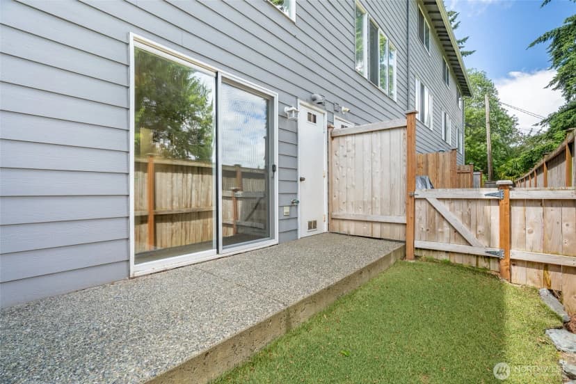 Property photo for 14534 12th Avenue Ne, Shoreline photo 22