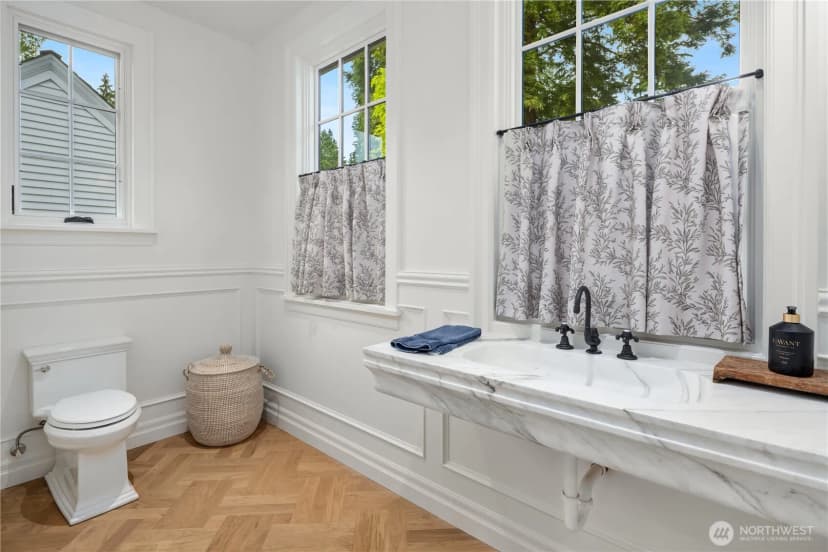 Property photo for 6333 77th Avenue Se, Mercer Island photo 13
