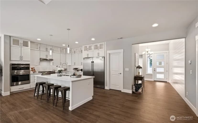 Property photo for 8831 27th St W, Edgewood photo 8