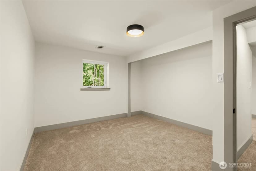 Property photo for 19035 Se 56th Street, Issaquah photo 25