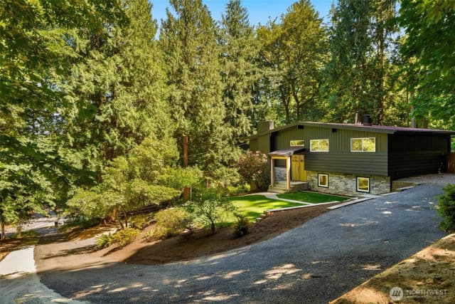 Property photo for 19035 Se 56th Street, Issaquah photo 4