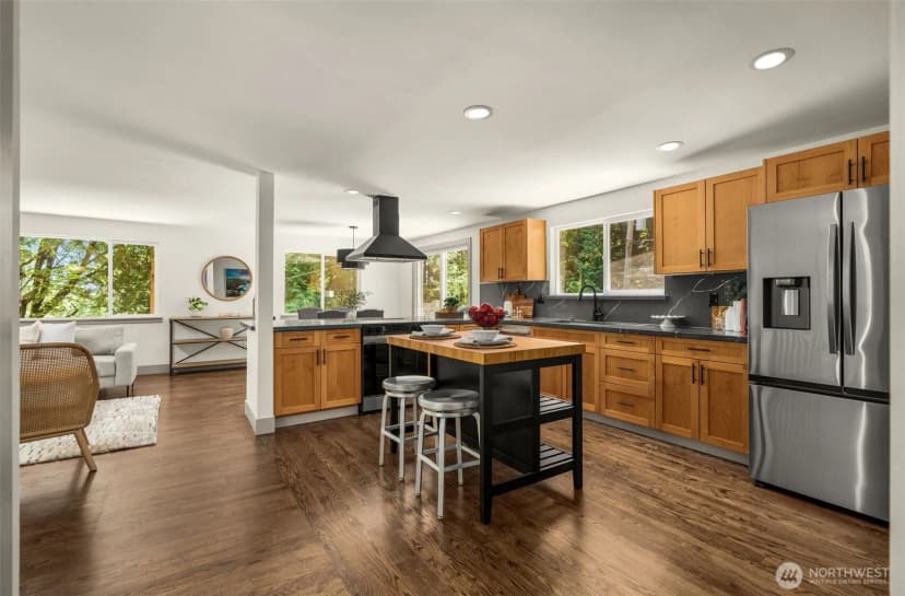 Property photo for 19035 Se 56th Street, Issaquah photo 14
