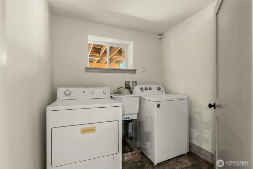 Property photo for 19035 Se 56th Street, Issaquah photo 22
