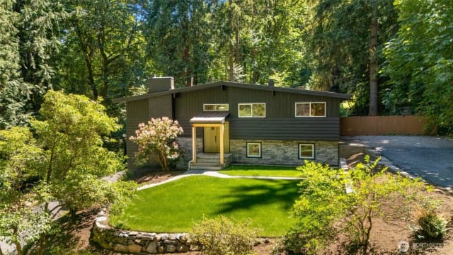 Property photo for 19035 Se 56th Street, Issaquah
