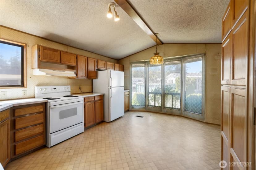 Property photo for 20705 9th Ave E, Spanaway photo 7