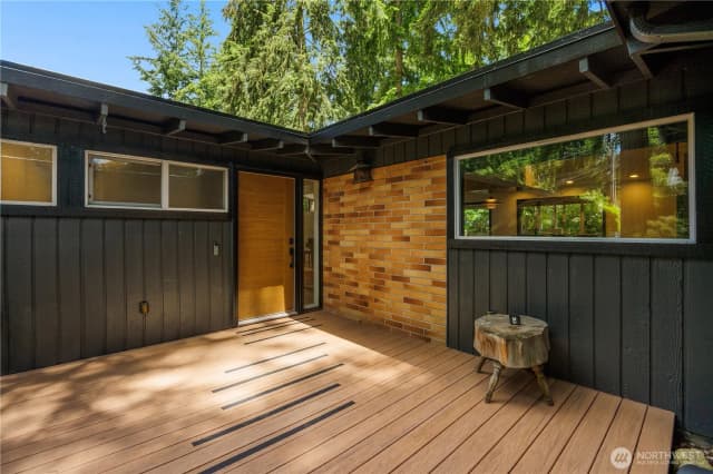 Property photo for 2414 161st Avenue Ne, Bellevue photo 3