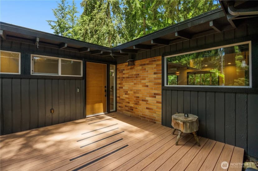 Property photo for 2414 161st Avenue Ne, Bellevue photo 3