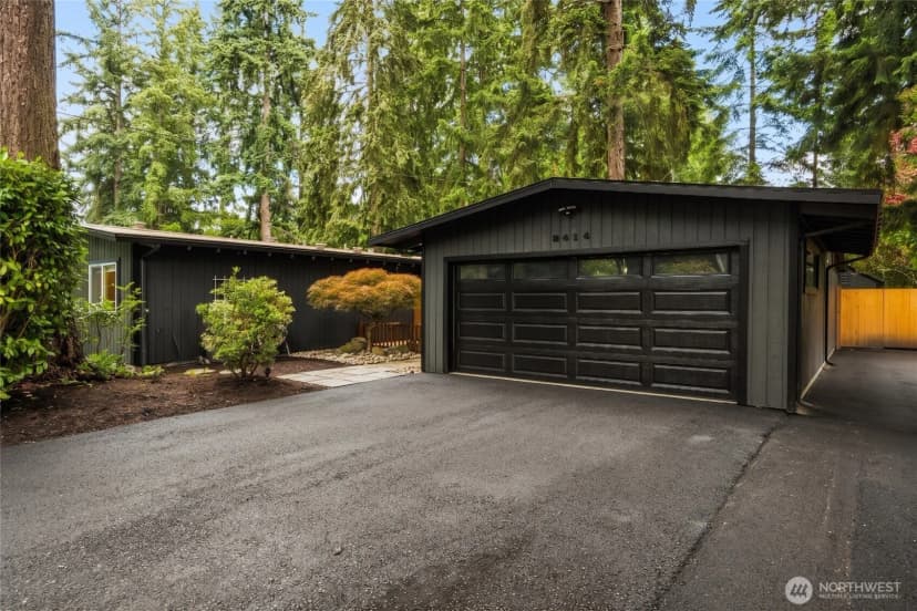 Property photo for 2414 161st Avenue Ne, Bellevue