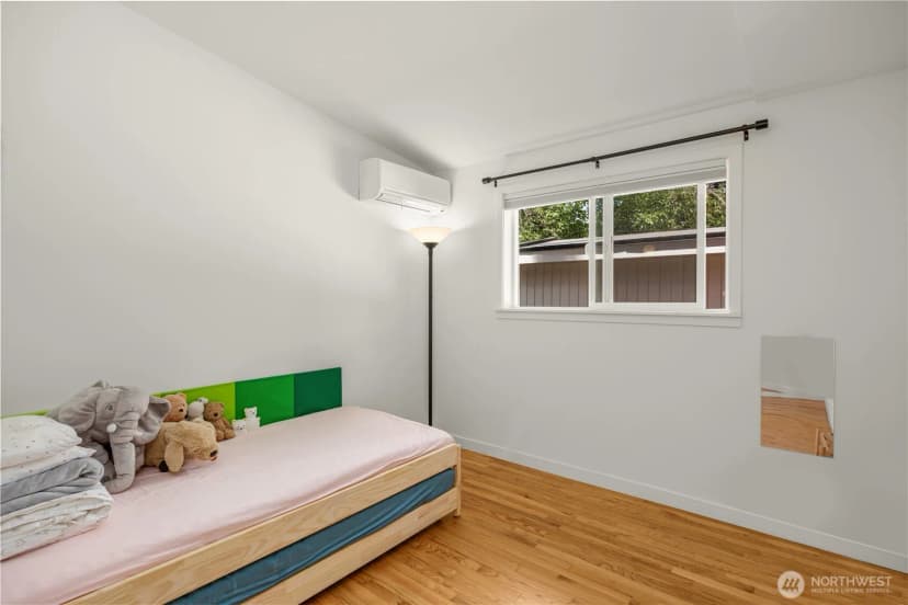 Property photo for 2414 161st Avenue Ne, Bellevue photo 19