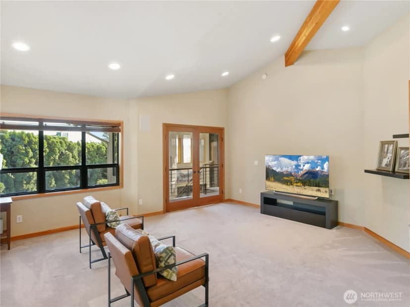 Property photo for 3310 Lake Washington Boulevard N, Renton photo 17