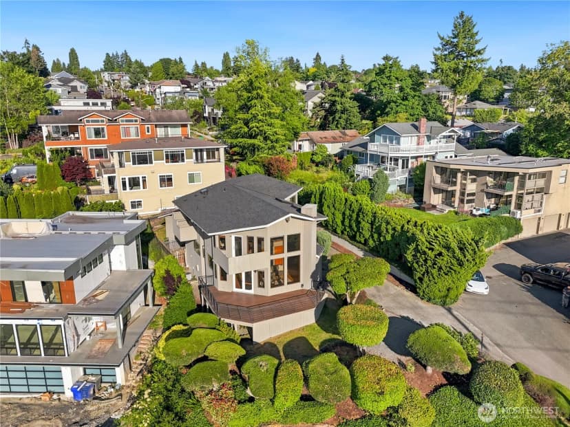Property photo for 3310 Lake Washington Boulevard N, Renton photo 26