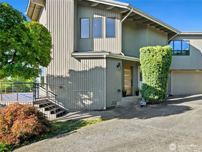 Property photo for 3310 Lake Washington Boulevard N, Renton photo 23