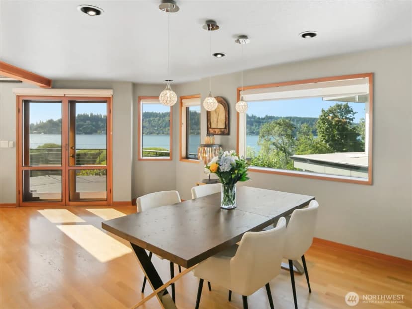 Property photo for 3310 Lake Washington Boulevard N, Renton photo 8
