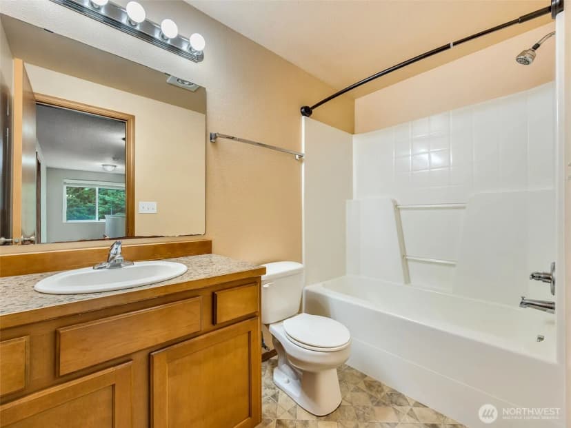 Property photo for 1902 194th Street, Long Beach photo 24