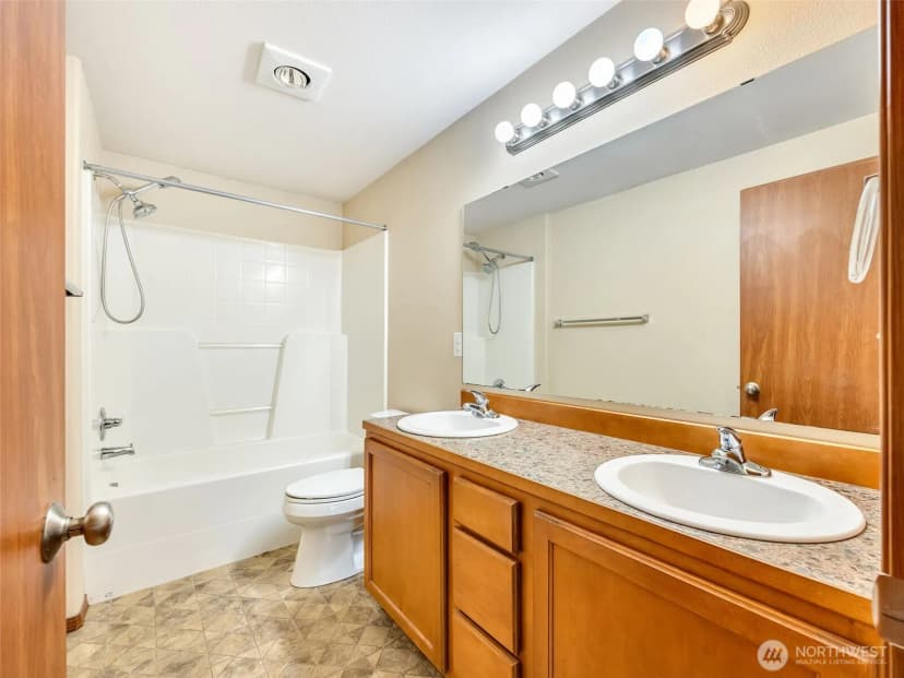 Property photo for 1902 194th Street, Long Beach photo 19