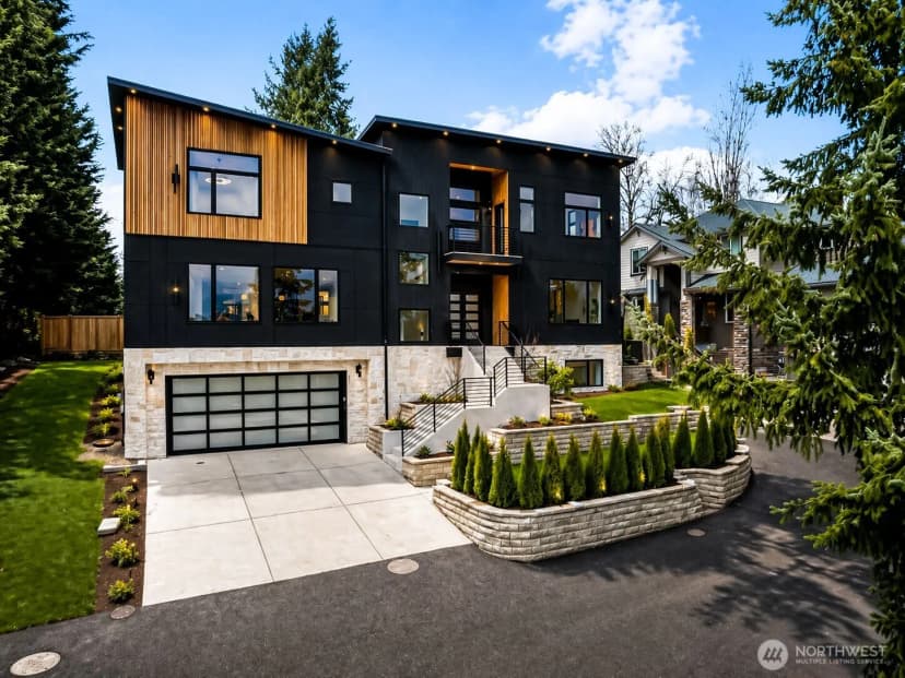 Property photo for 3695 122nd Avenue Se, Bellevue photo 2