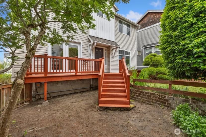 Property photo for 12715 35th Avenue Ne #a, Seattle photo 24