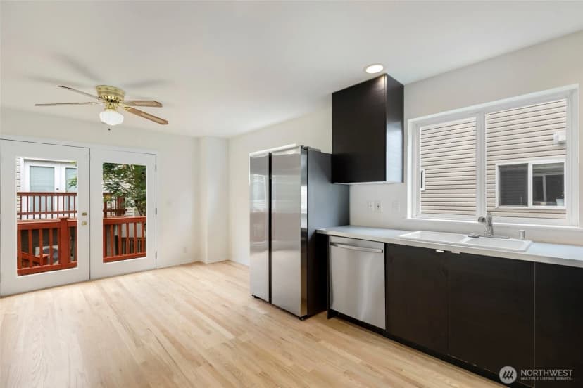 Property photo for 12715 35th Avenue Ne #a, Seattle photo 8