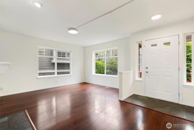 Property photo for 12715 35th Avenue Ne #a, Seattle photo 3