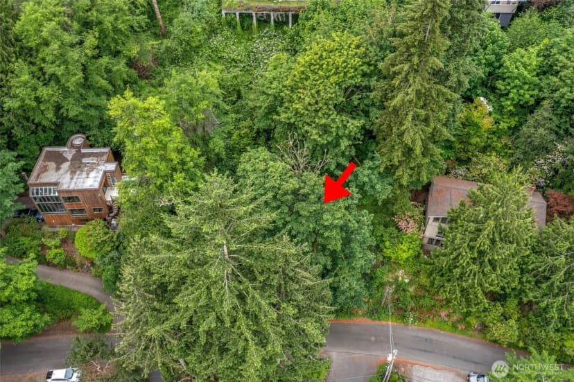 Property photo for 13737 41st Avenue Ne, Seattle photo 6