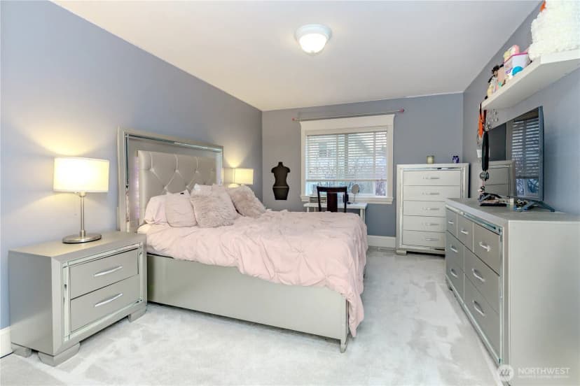 Property photo for 1829 Se 8th Place, Renton photo 25