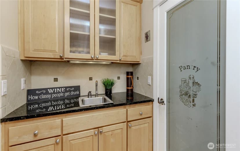 Property photo for 1829 Se 8th Place, Renton photo 34