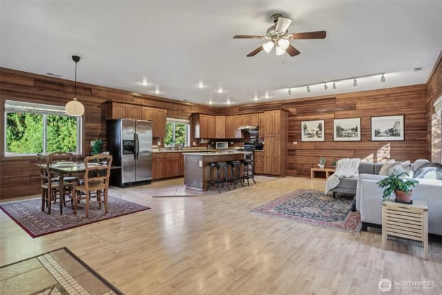 Property photo for 511 Van De Vanter Avenue, Kent photo 4