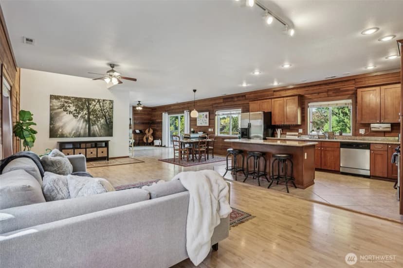 Property photo for 511 Van De Vanter Avenue, Kent photo 5