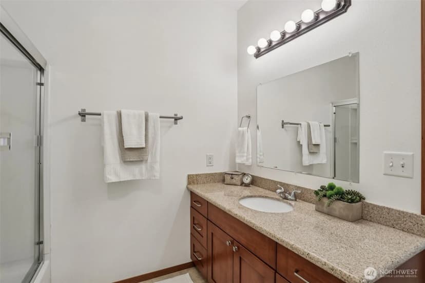 Property photo for 511 Van De Vanter Avenue, Kent photo 16
