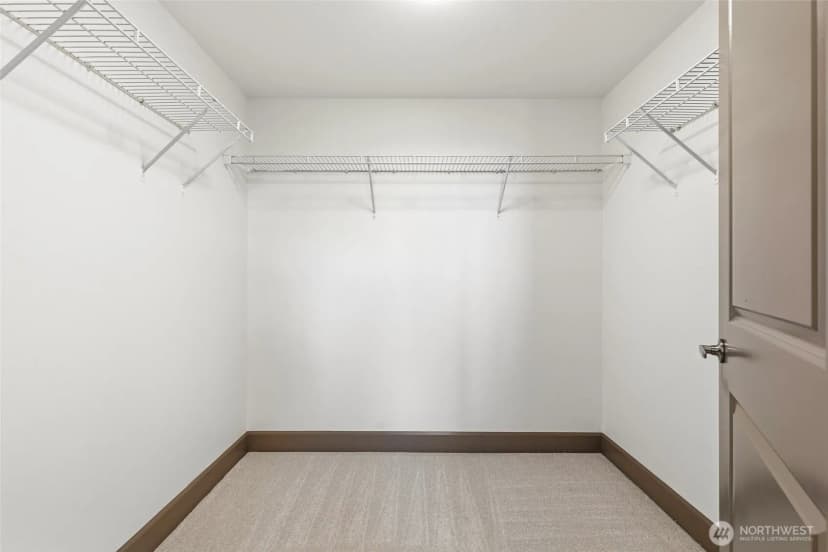 Property photo for 1880 25th Avenue Ne #305, Issaquah photo 20