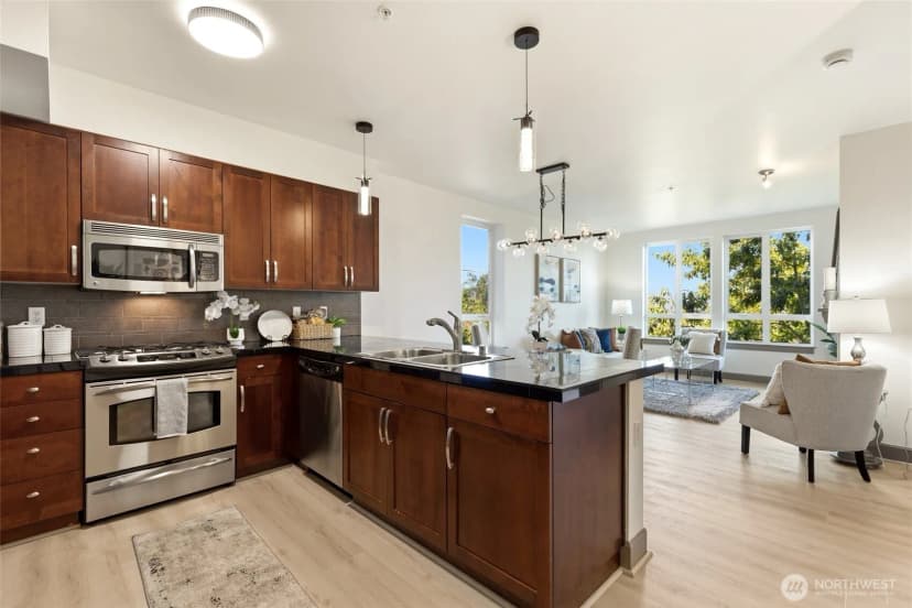 Property photo for 1880 25th Avenue Ne #305, Issaquah photo 13