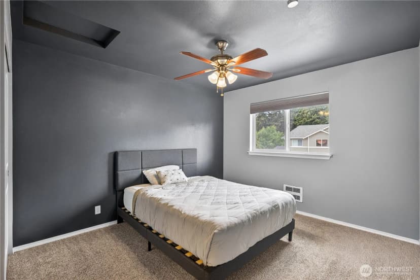 Property photo for 1670 Sw Mulberry Drive #b302, Oak Harbor photo 16