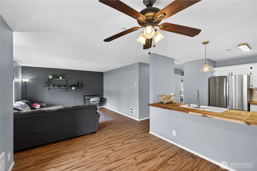 Property photo for 1670 Sw Mulberry Drive #b302, Oak Harbor photo 11