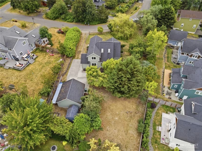 Property photo for 2484 Soundview Drive Ne, Bainbridge Island photo 40