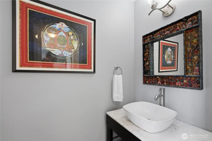 Property photo for 2484 Soundview Drive Ne, Bainbridge Island photo 21