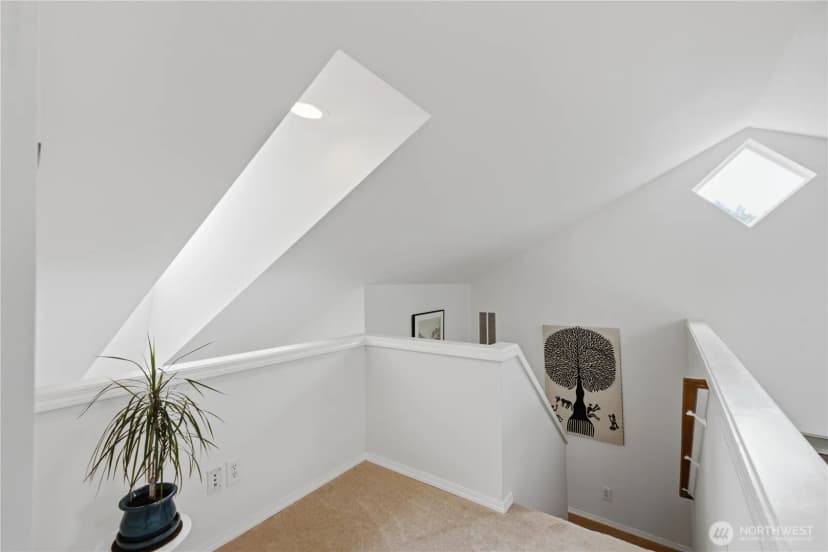Property photo for 2484 Soundview Drive Ne, Bainbridge Island photo 28