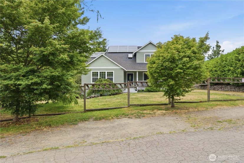Property photo for 2484 Soundview Drive Ne, Bainbridge Island photo 18
